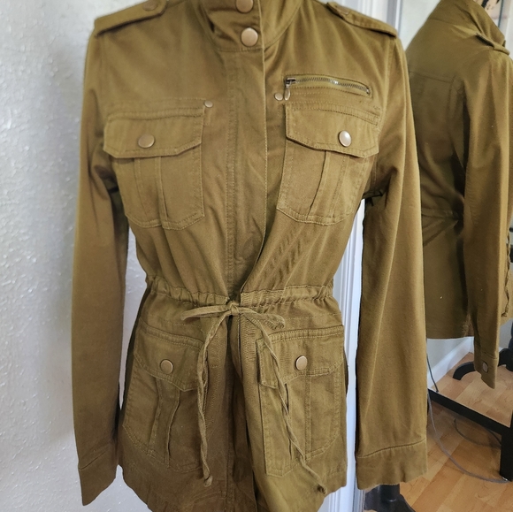 Belted utility jacket - Picture 2 of 4